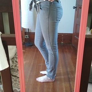 💥H&M Skinny Jeans 💥bundle 2 for $12💥